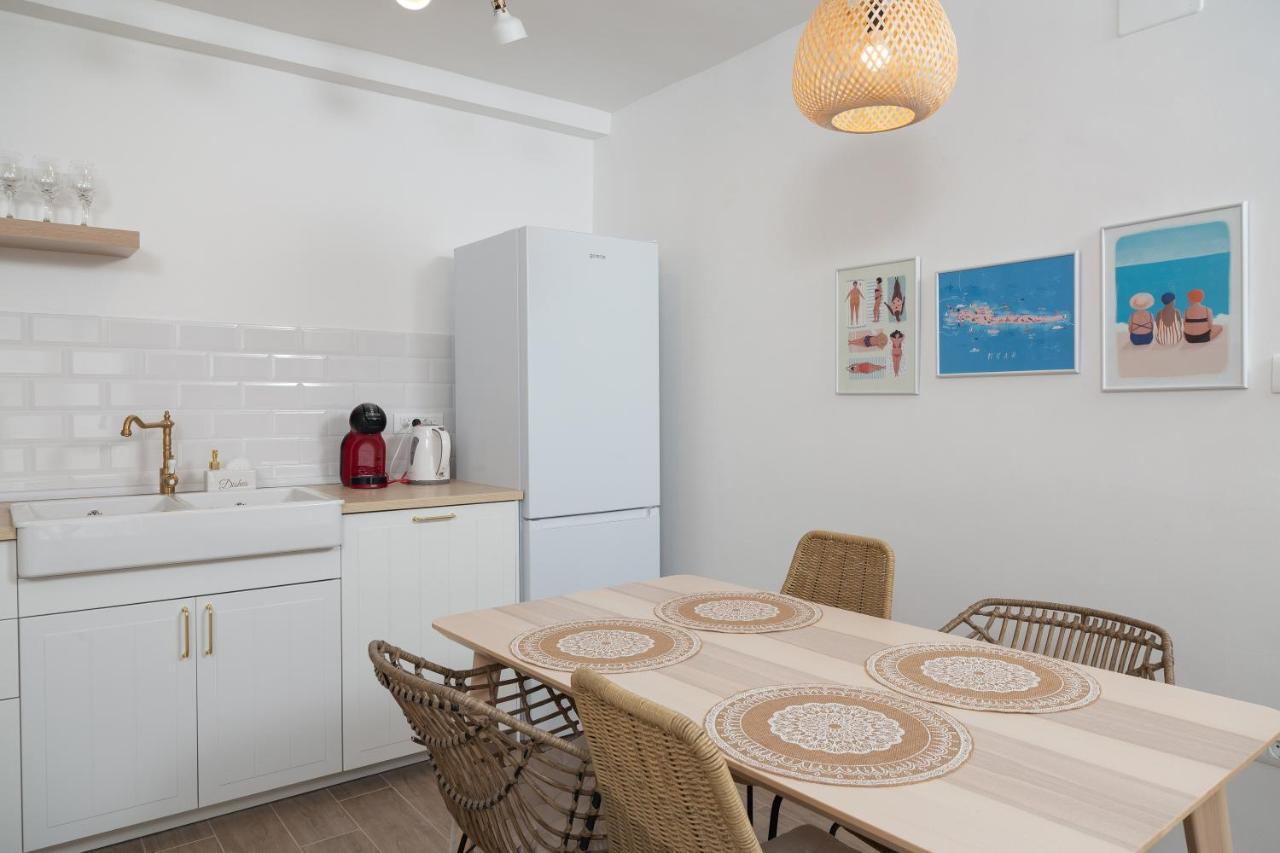 Sun And Sea Deluxe Apartments Split Exterior foto